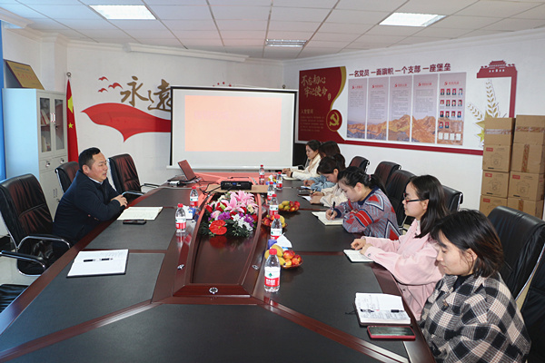 1646991763590221.jpg 座談會.jpg